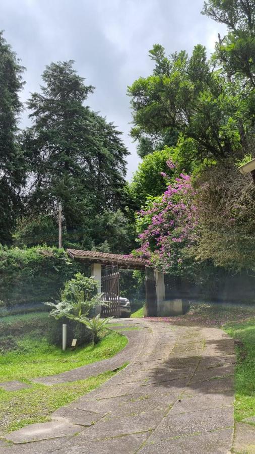 Confortavel Casa Com Lareira 10min Capivari Casa de férias *